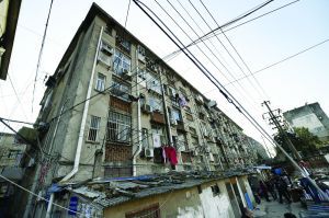 老旧的“安怀村250号”140户蜗居多年等搬迁