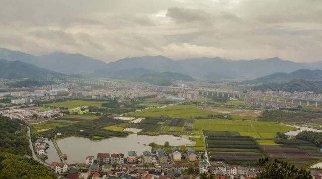村改居后的士地属于国有土地还是集体土地? 村改居后的士地属于国有土地还是集体土地?